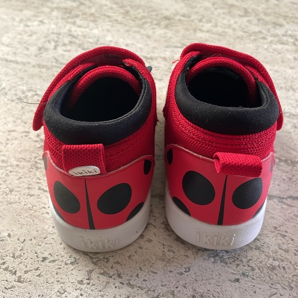 Ikiki ladybug shoes 7 toddler - Picture 3 of 10